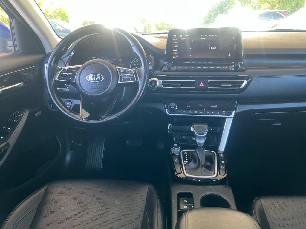 Used 2021 Kia Seltos SX w/ SX Sunroof Package AWD/4WD image 17