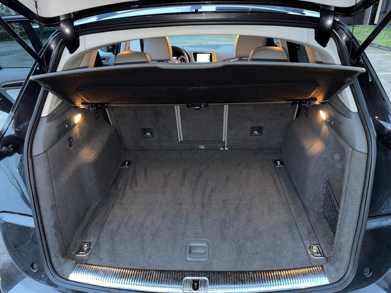 Used 2017 Audi Q5 2.0T Premium Plus w/ Technology Package image 22