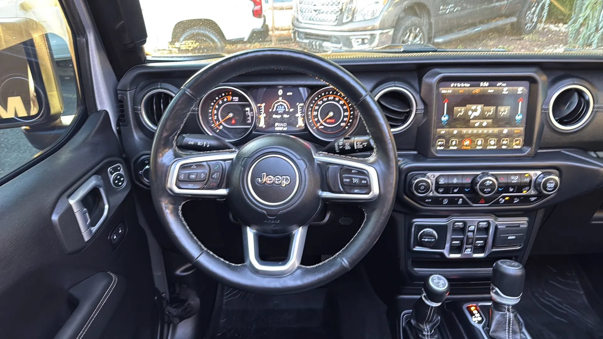 Used 2019 Jeep Wrangler Unlimited Sahara w/ Quick Order Package 24M Moab AWD/4WD image 34