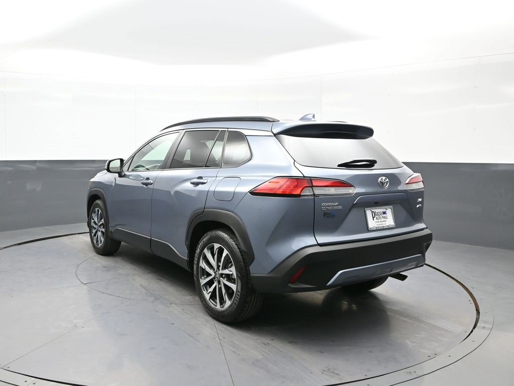 Certified 2023 Toyota Corolla Cross XLE image 8