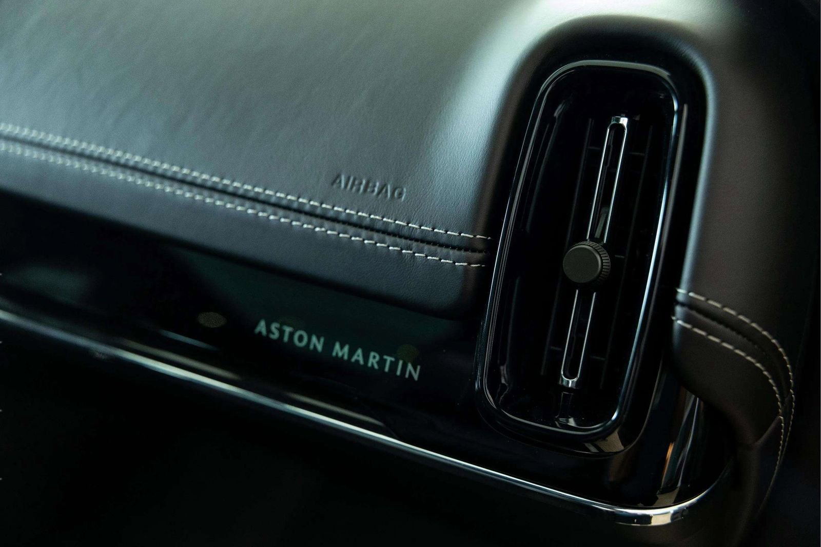 New 2026 Aston Martin DBX 707 AWD/4WD image 34