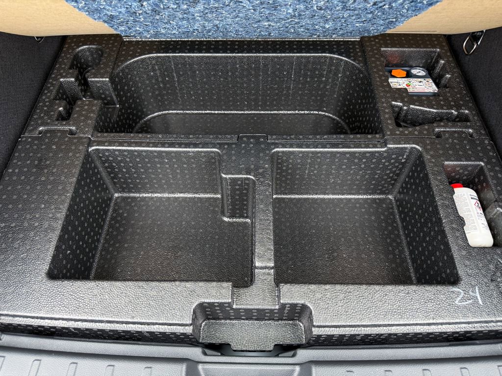 Certified 2026 Nissan Kicks SV w/ Cold Weather Package image 33