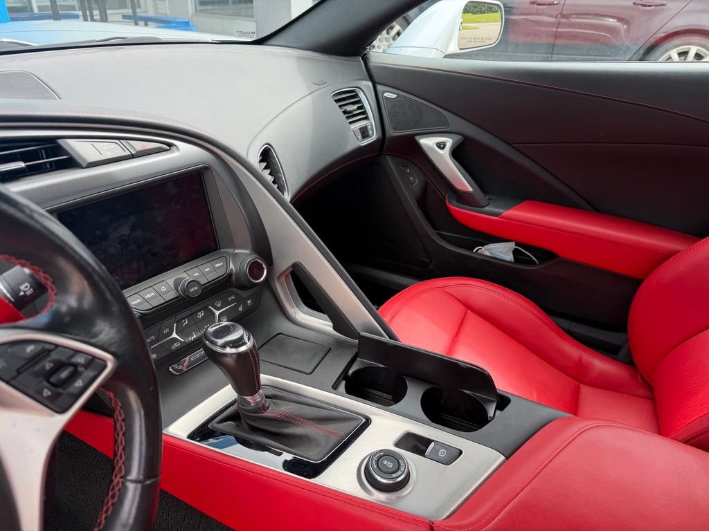 Used 2017 Chevrolet Corvette Stingray Convertible RWD image 17