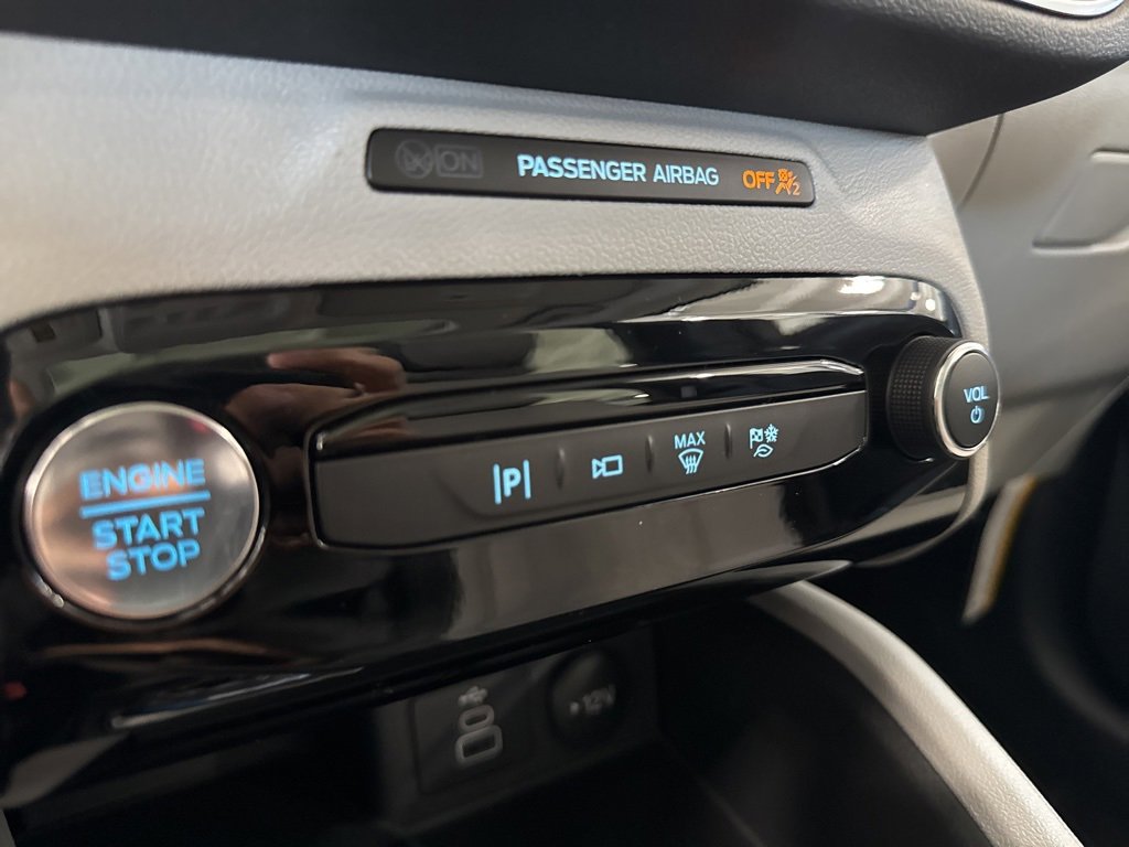 New 2025 Ford Escape SE w/ PHEV Premium Package image 28