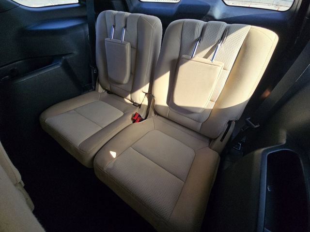 Used 2017 Ford Explorer XLT image 12