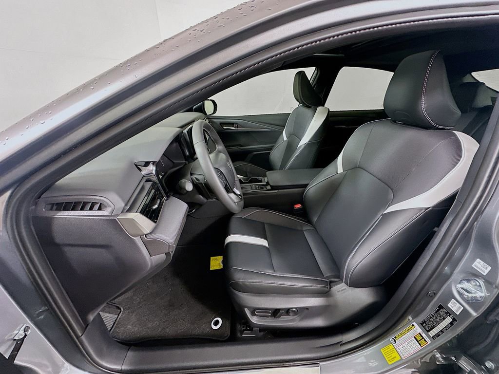 Certified 2025 Toyota Camry SE image 21