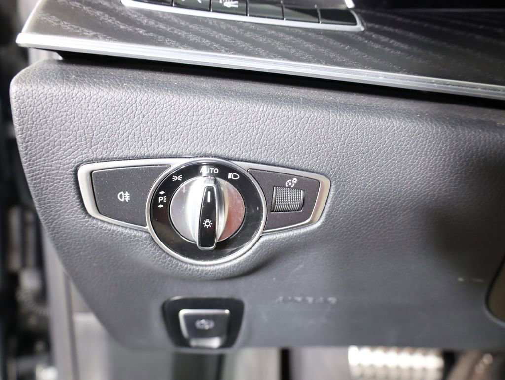 Used 2020 Mercedes-Benz E 450 4MATIC Cabriolet image 9