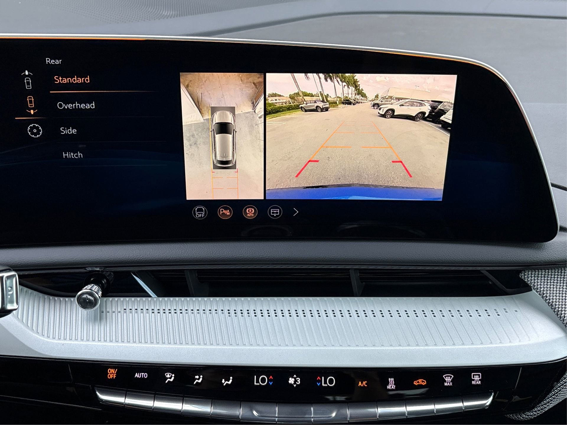 New 2026 Cadillac Optiq Luxury 1 image 25