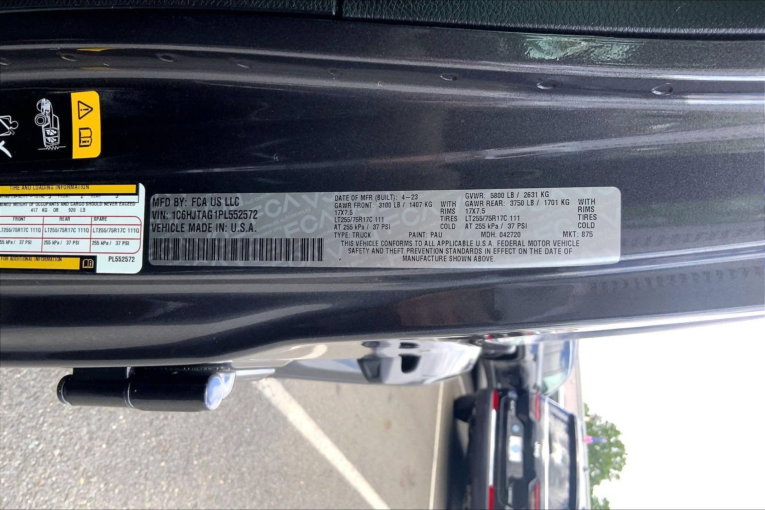 Certified 2023 Jeep Gladiator Sport AWD/4WD image 26