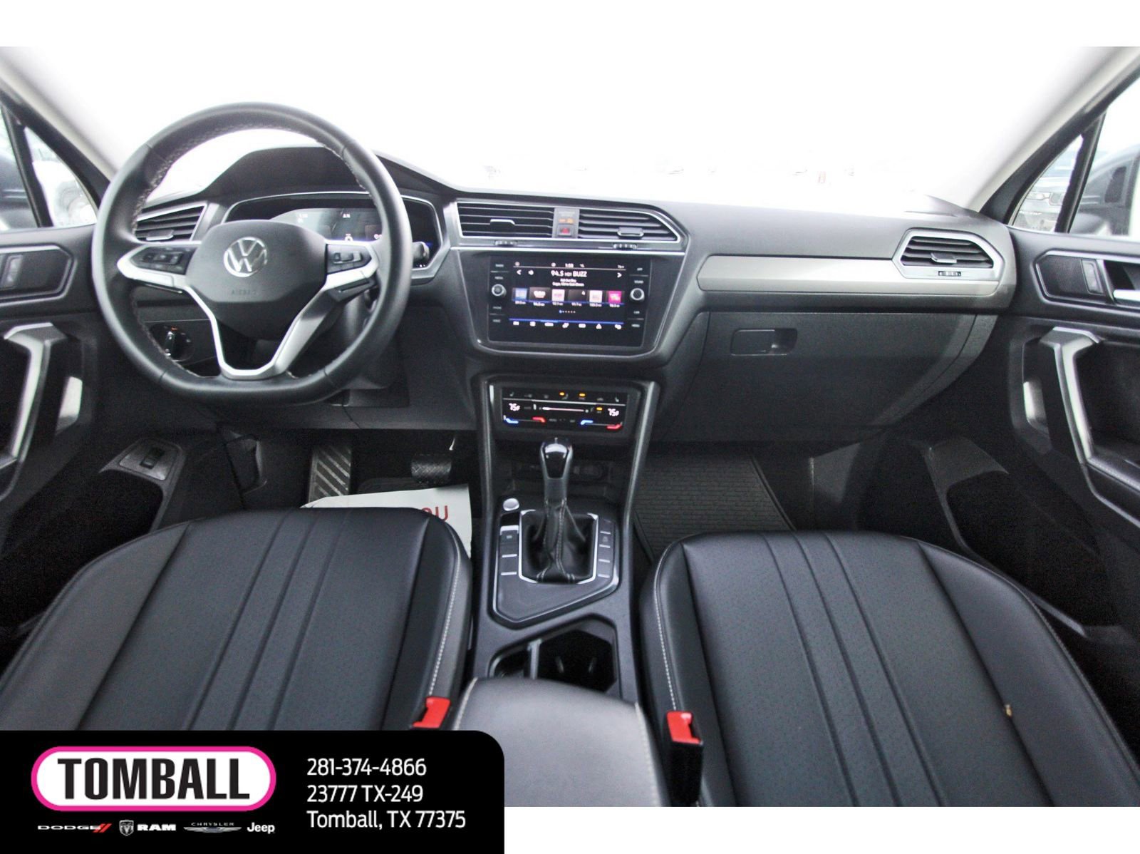 Used 2024 Volkswagen Tiguan SE w/ MDO Package, Three-Row image 10