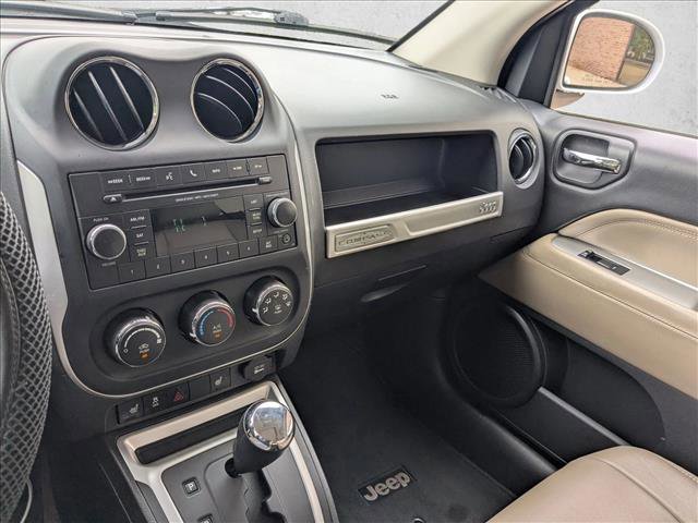 Used 2015 Jeep Compass High Altitude FWD image 14