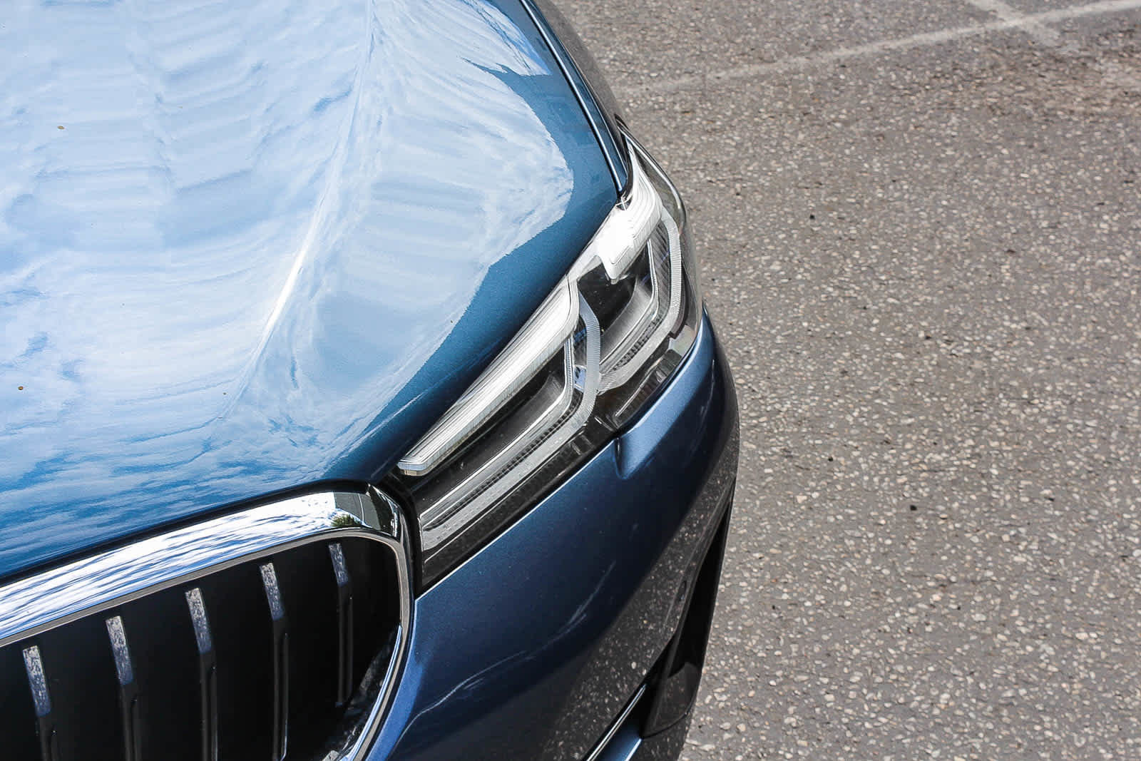 Certified 2023 BMW 530e w/ Convenience Package RWD image 10