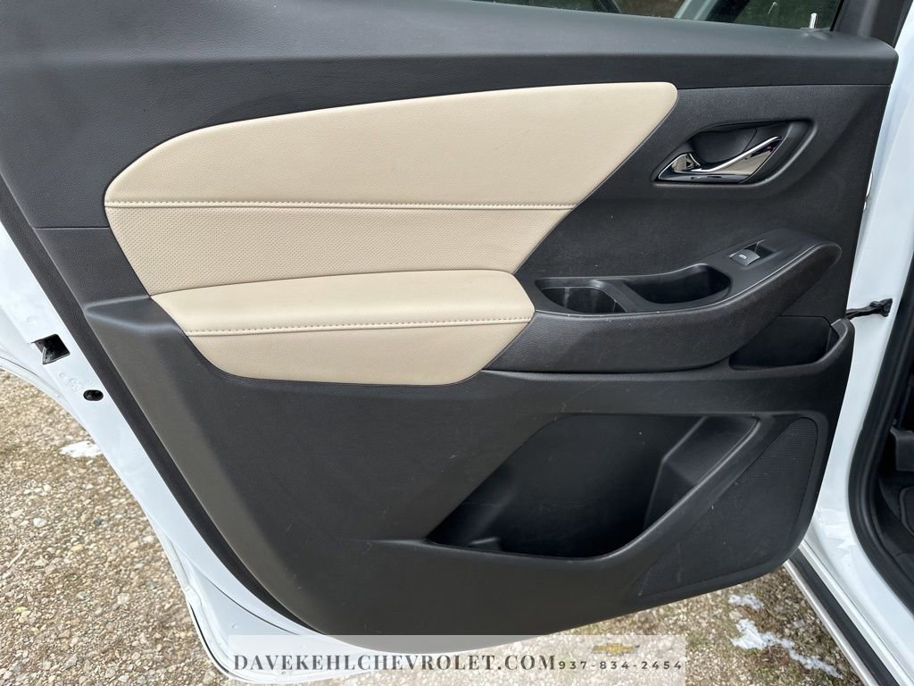 Used 2023 Chevrolet Traverse Premier image 17
