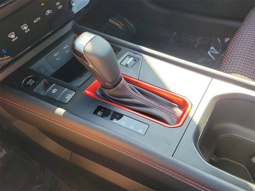 New 2026 Nissan Kicks SR image 10