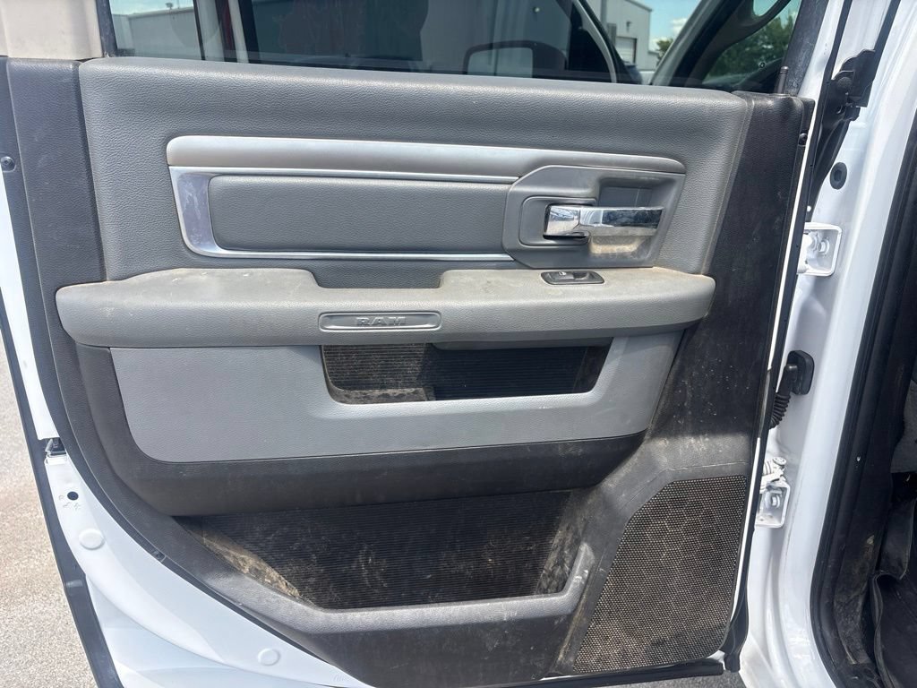 Used 2018 RAM 2500 SLT AWD/4WD image 19