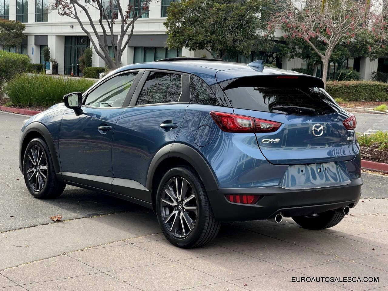 Used 2018 MAZDA CX-3 Touring w/ Preferred Equipment Package image 4