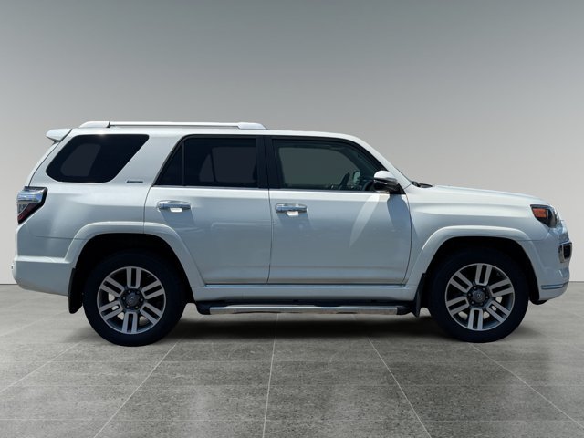 Used 2018 Toyota 4Runner Limited AWD/4WD image 7