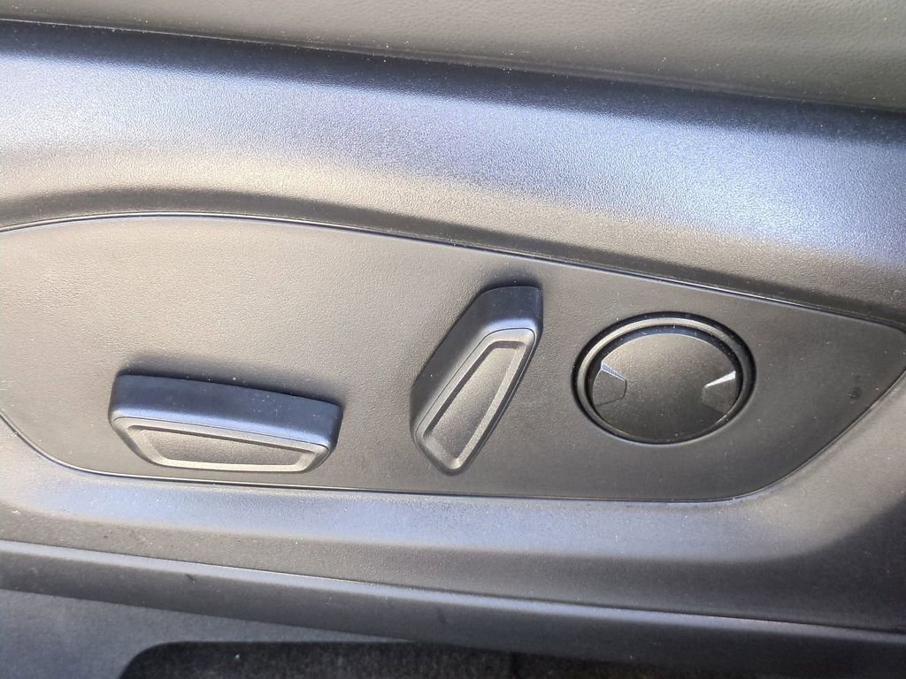 Used 2025 Ford Explorer ST image 20