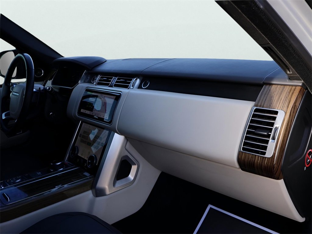Used 2018 Land Rover Range Rover Supercharged image 10