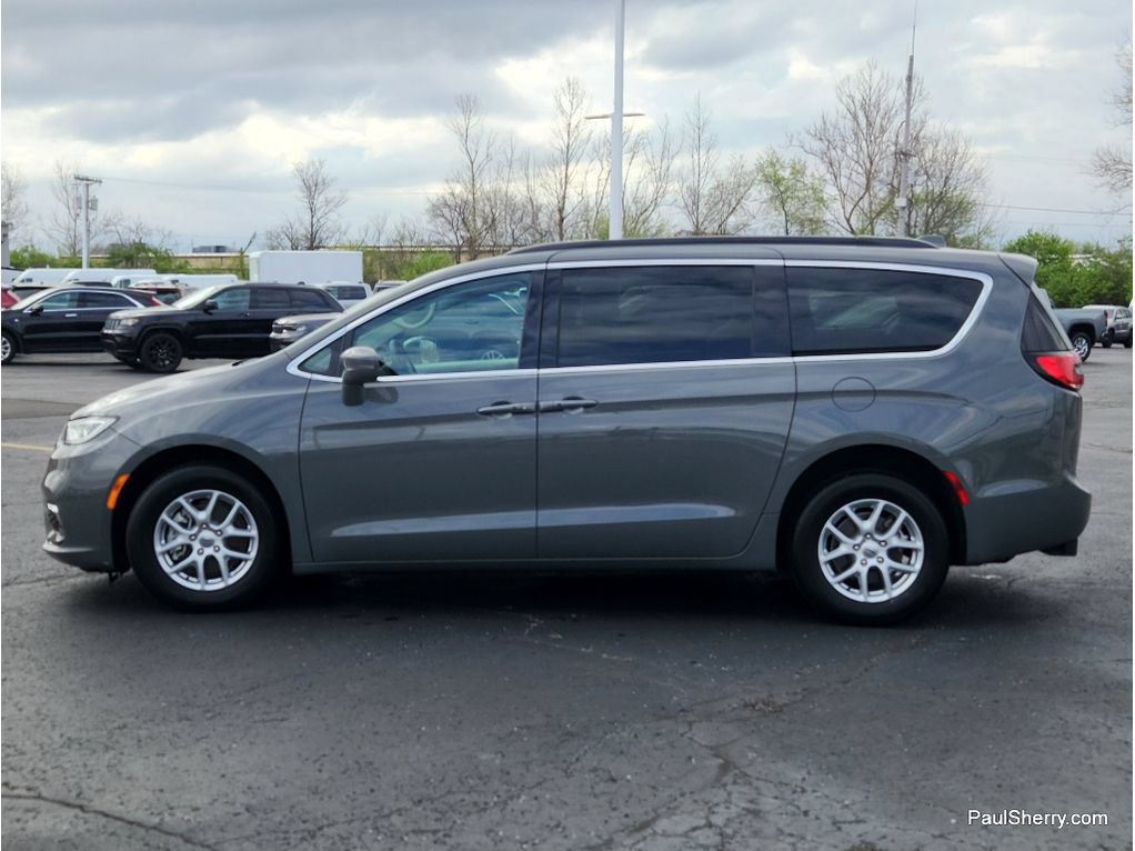 Used 2022 Chrysler Pacifica Touring-L FWD image 21