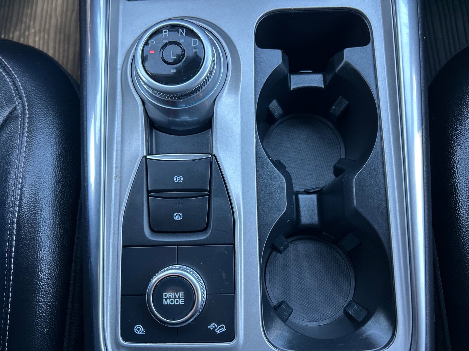 Certified 2023 Ford Explorer Limited image 34