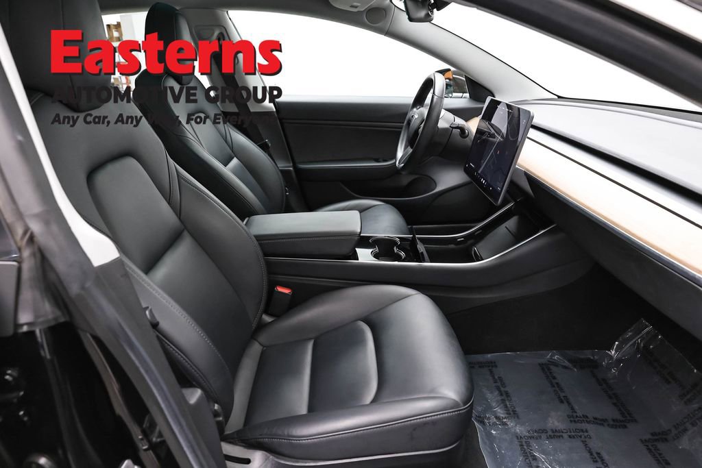 Used 2019 Tesla Model 3 Standard Range image 20