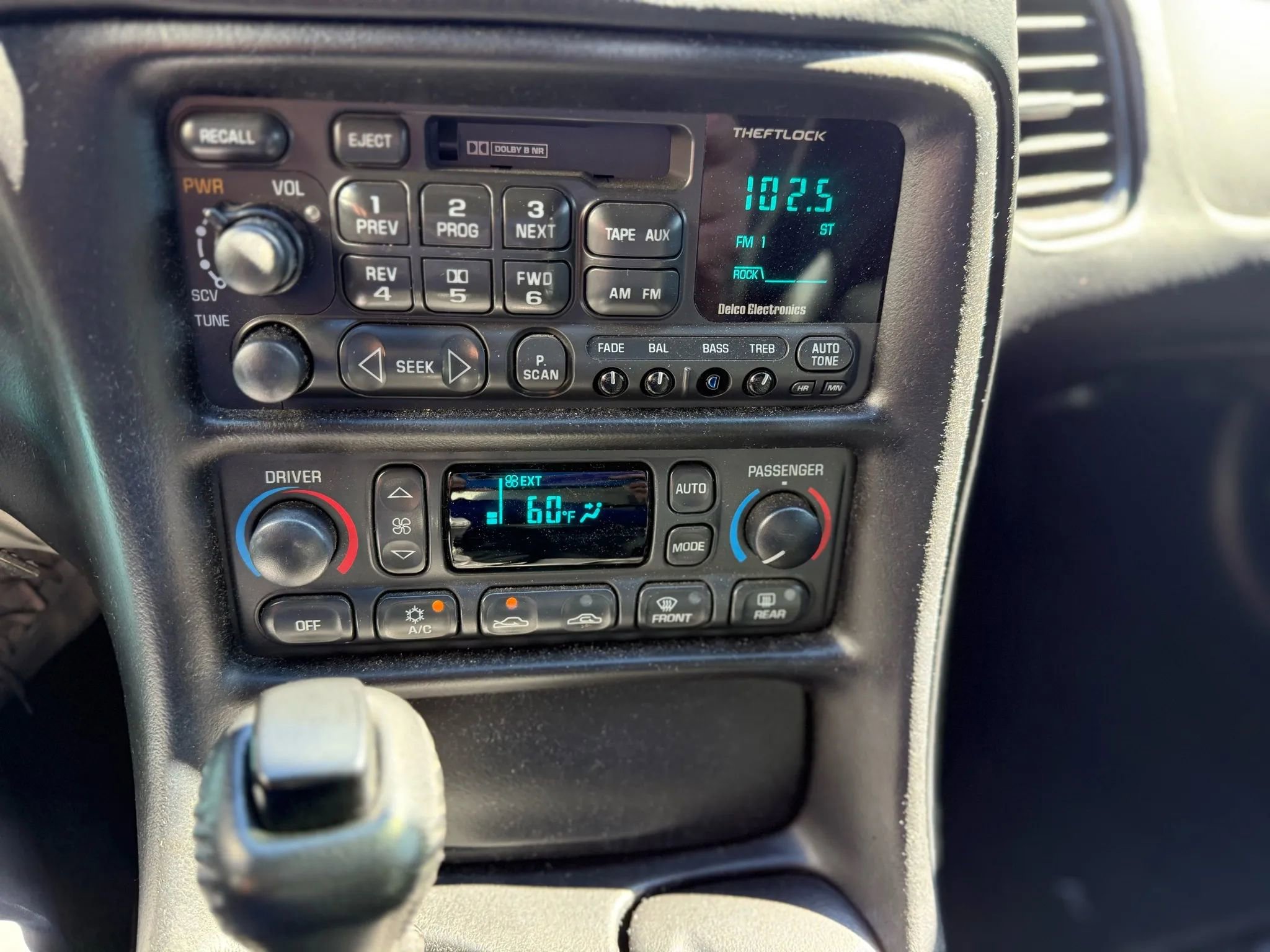 Used 2001 Chevrolet Corvette Coupe w/ Preferred Equipment Group2 image 25