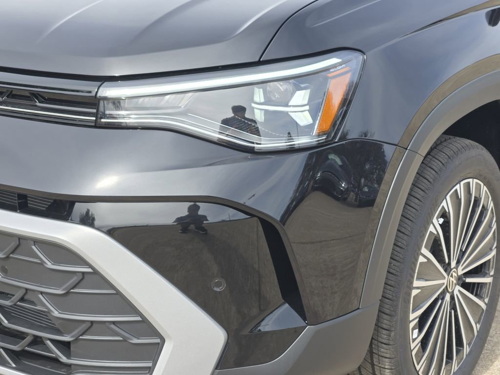 New 2026 Volkswagen Taos SE image 6