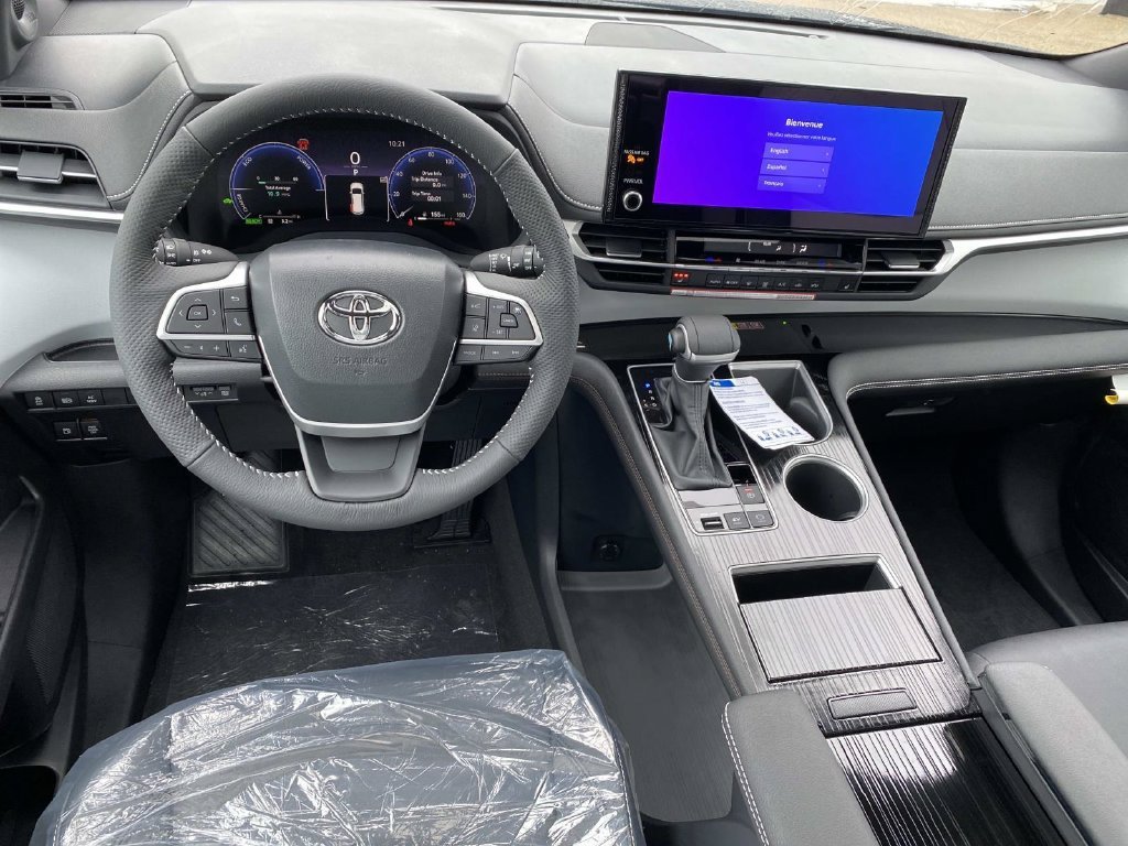 New 2026 Toyota Sienna XSE AWD/4WD image 11