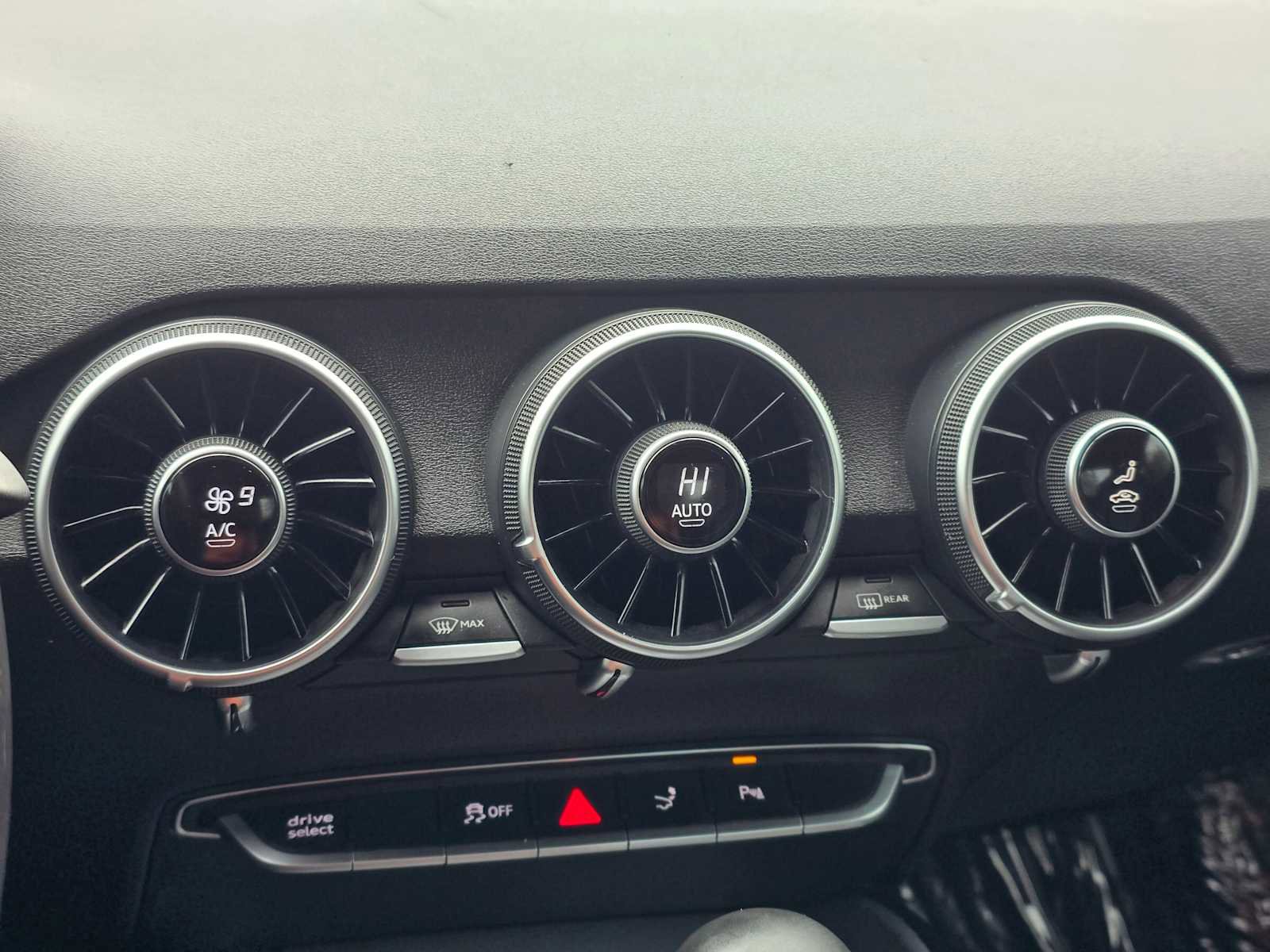 Used 2016 Audi TT 2.0T w/ Technology Package image 20