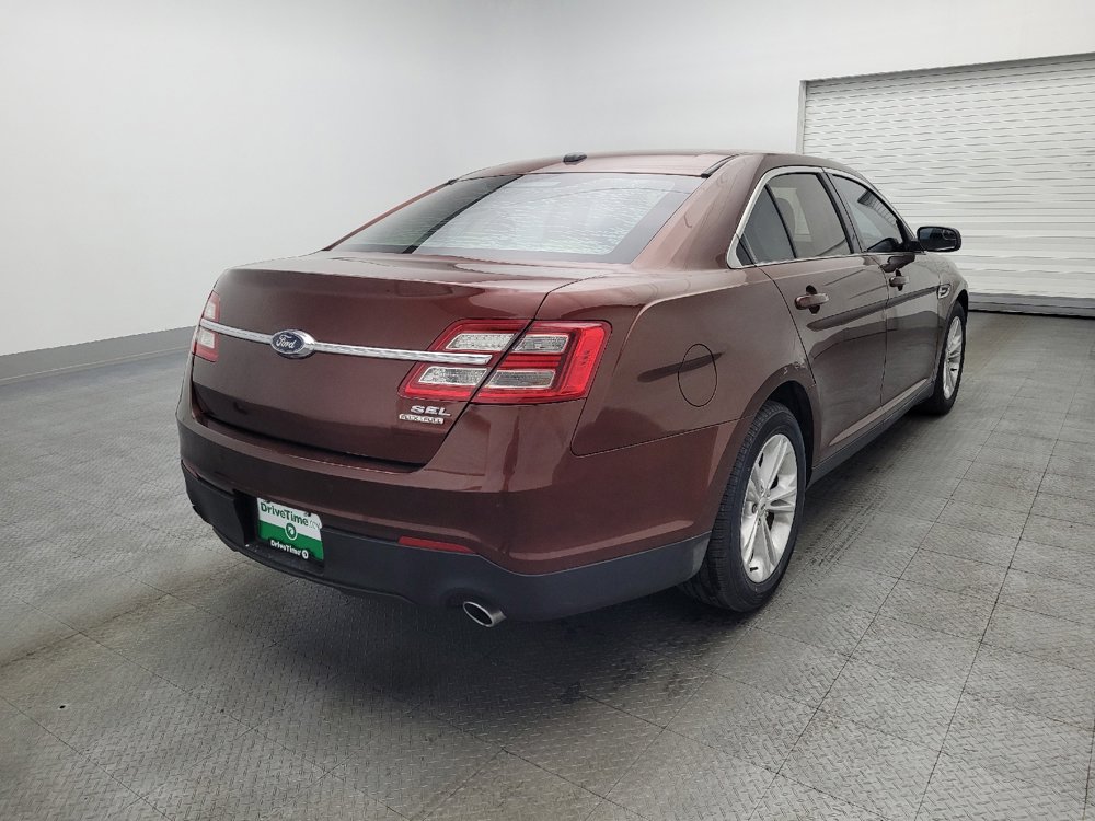 Used 2015 Ford Taurus SEL image 9