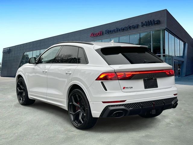 New 2026 Audi RS Q8 performance image 3