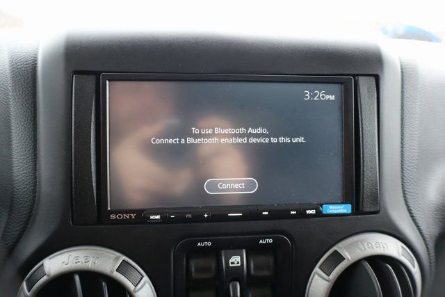 Used 2017 Jeep Wrangler Unlimited Willys image 19