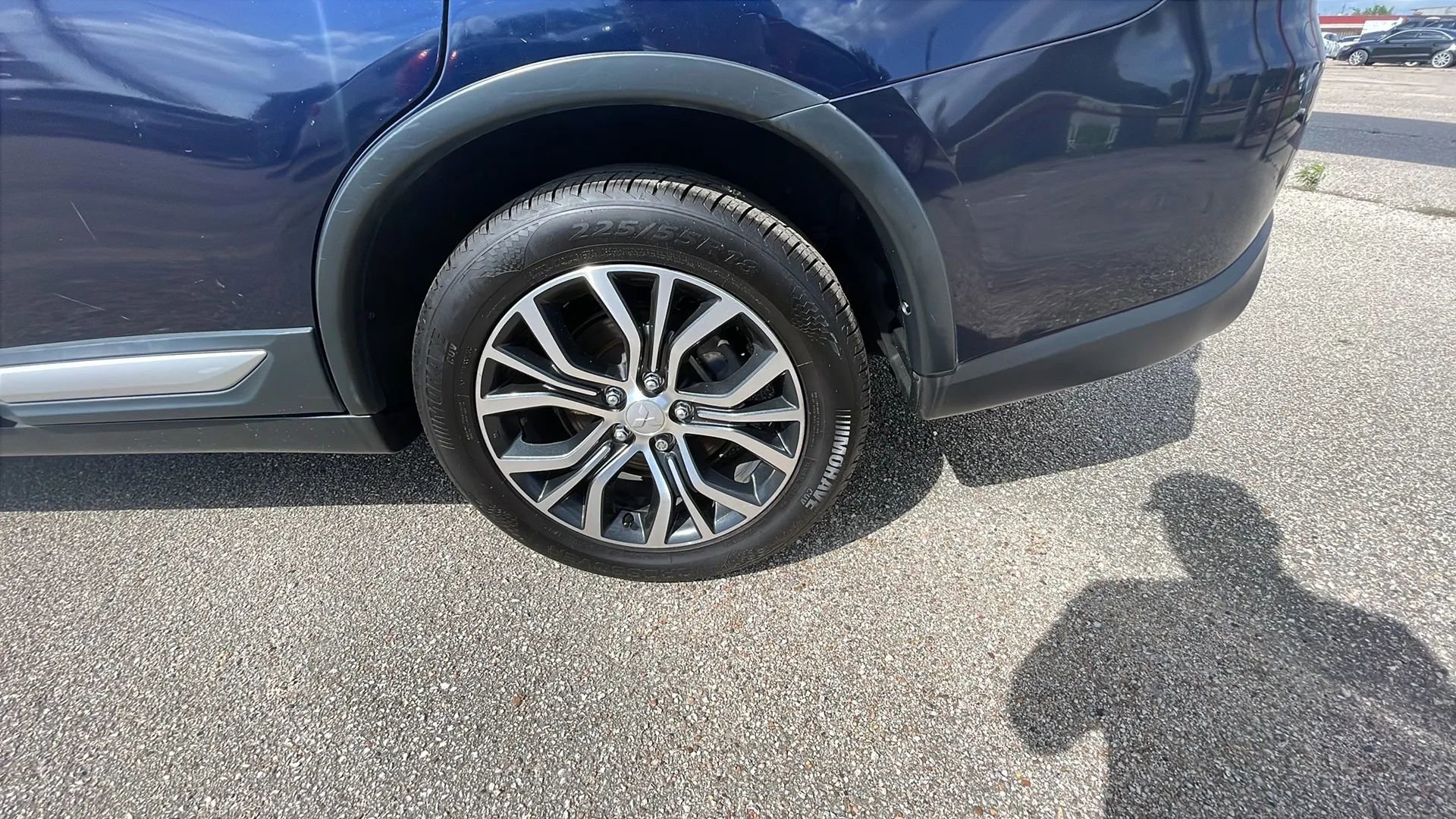 Used 2018 Mitsubishi Outlander LE image 19