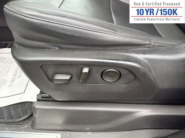 Used 2024 Chevrolet Silverado 2500 LTZ w/ LTZ Convenience Package image 17