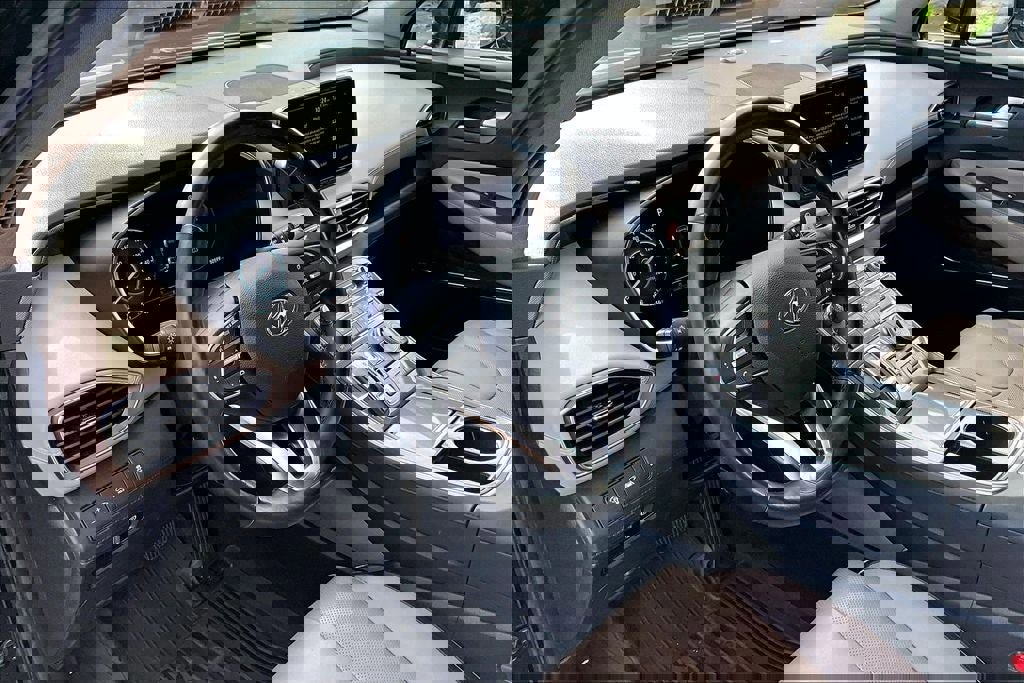 Used 2023 Hyundai Santa Fe Limited image 14