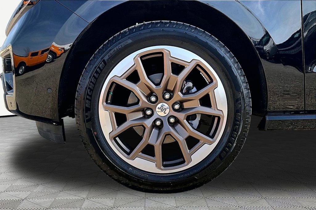 Used 2025 Ford Expedition King Ranch image 9