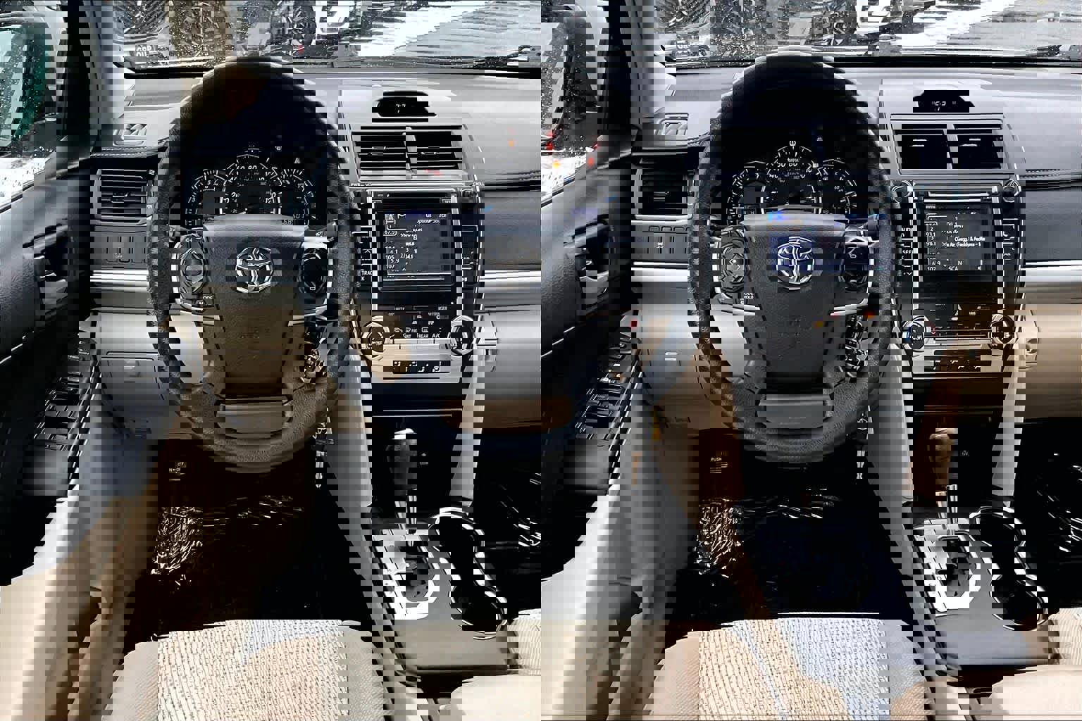 Used 2013 Toyota Camry LE image 6