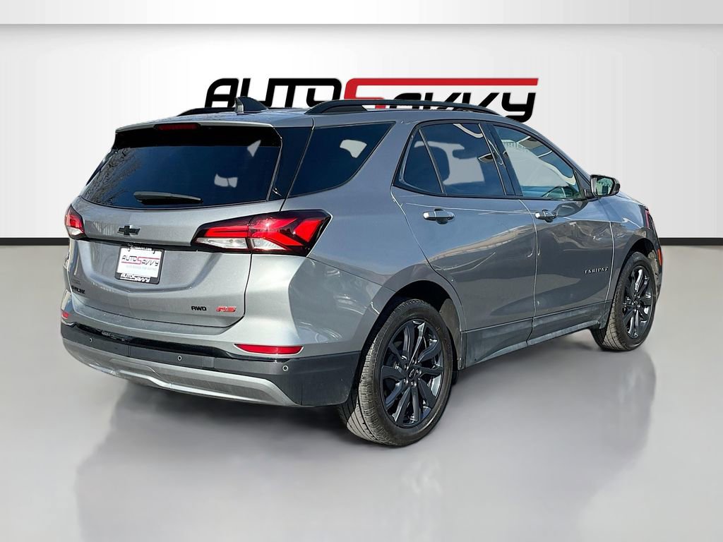 Used 2024 Chevrolet Equinox RS w/ LPO, Floor Liner Package image 7