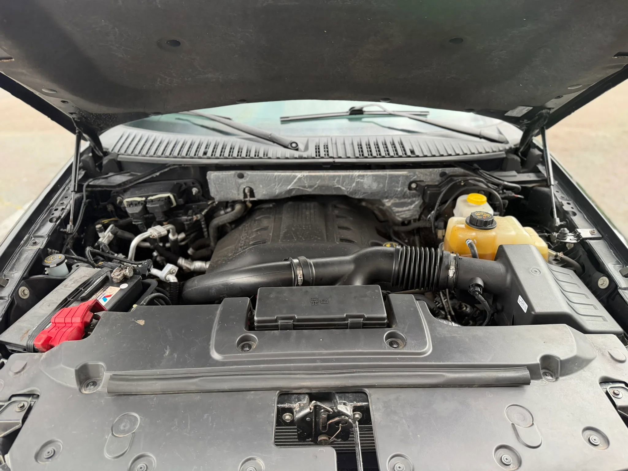 Used 2015 Ford Expedition EL XLT w/ Equipment Group 202A AWD/4WD image 15