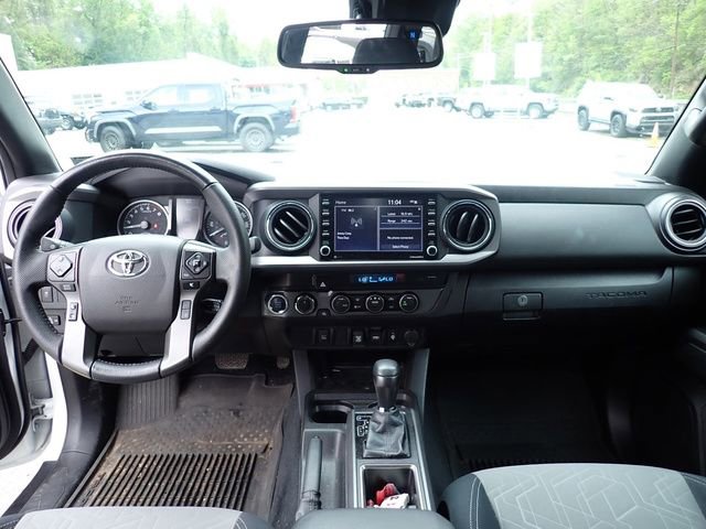 Certified 2023 Toyota Tacoma TRD Off-Road AWD/4WD image 12