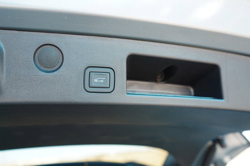 New 2026 Chevrolet Equinox RS w/ Convenience Package III FWD image 27