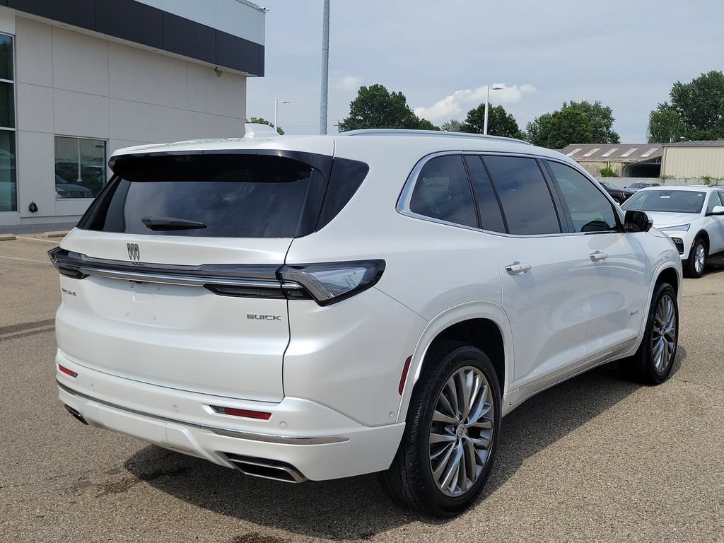 Used 2025 Buick Enclave Avenir w/ Super Cruise Package FWD image 4