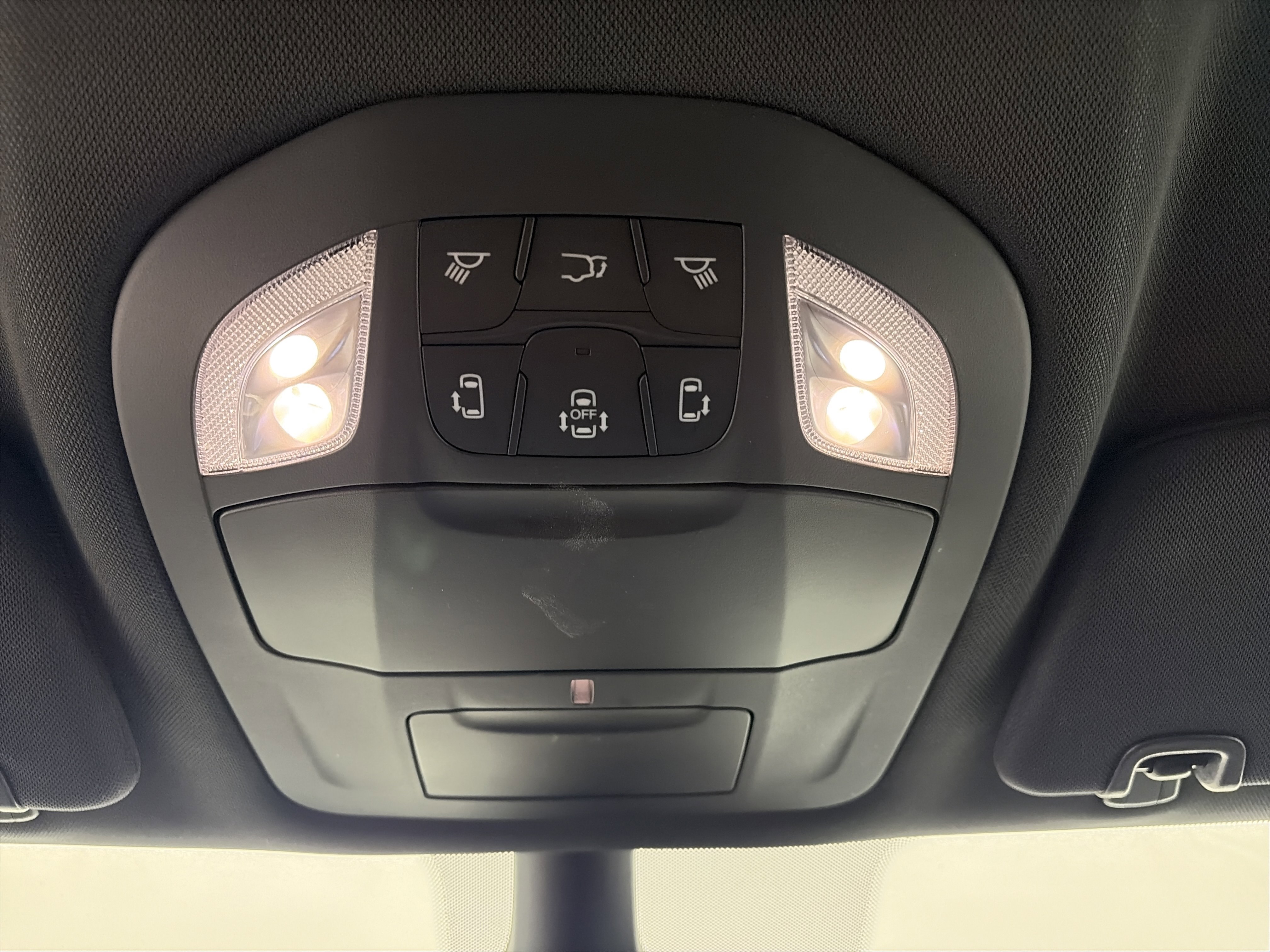 Used 2026 Chrysler Pacifica Select image 28