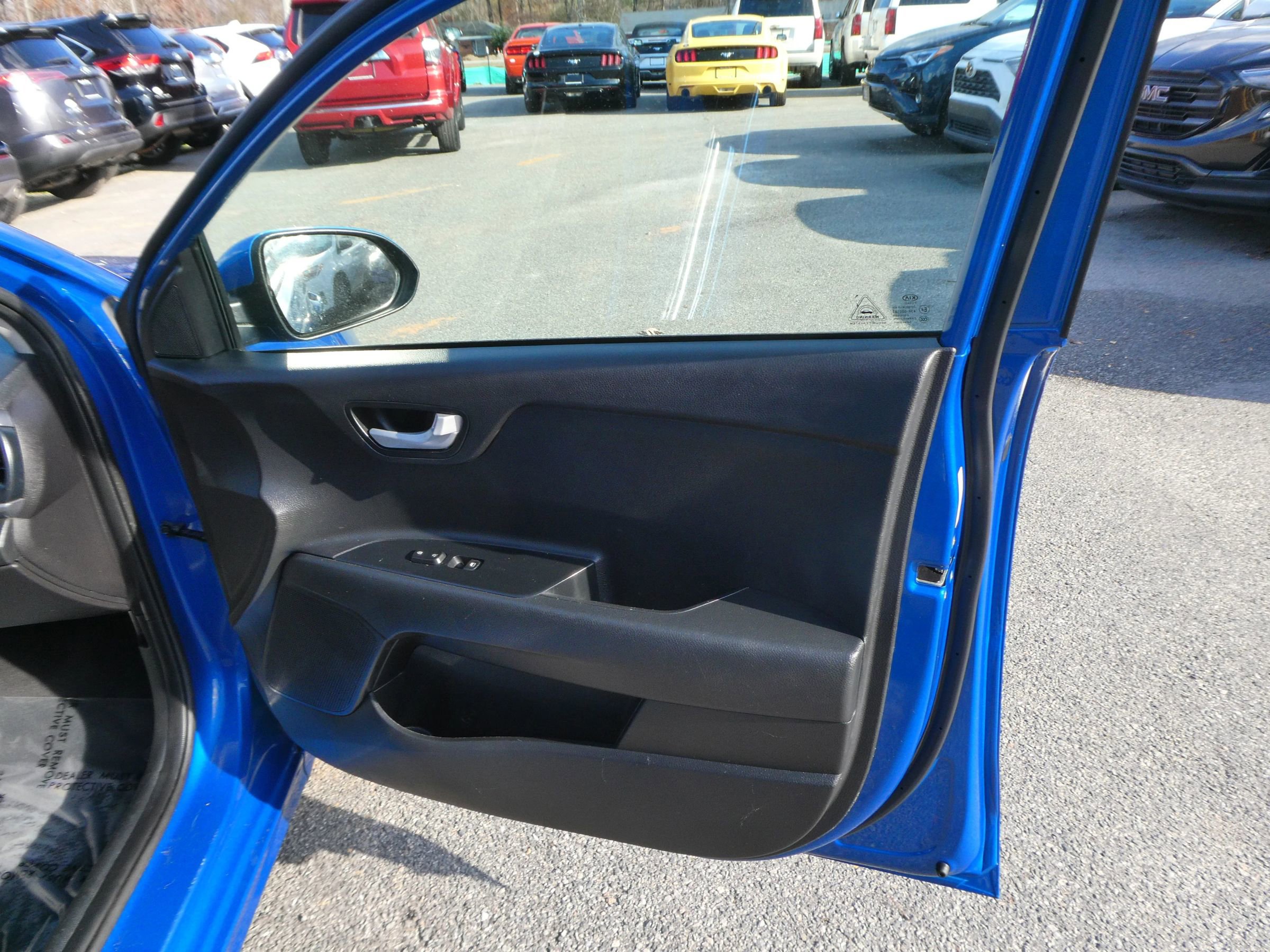 Used 2022 Kia Rio S image 21