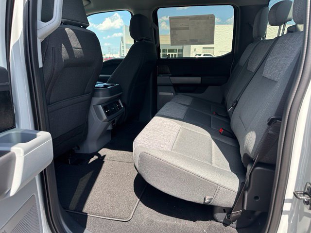 New 2026 Ford F350 XLT w/ XLT Premium Package AWD/4WD image 6