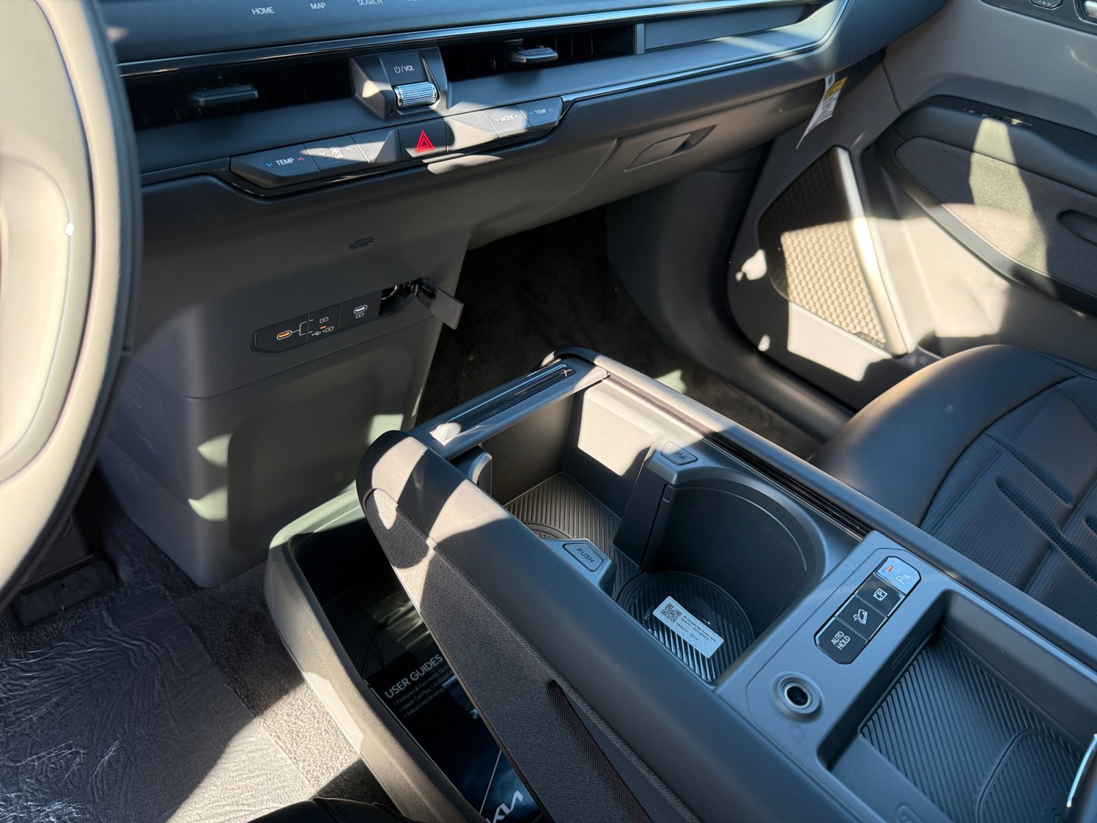 New 2026 Kia EV9 Land w/ Nightfall Edition Package image 13