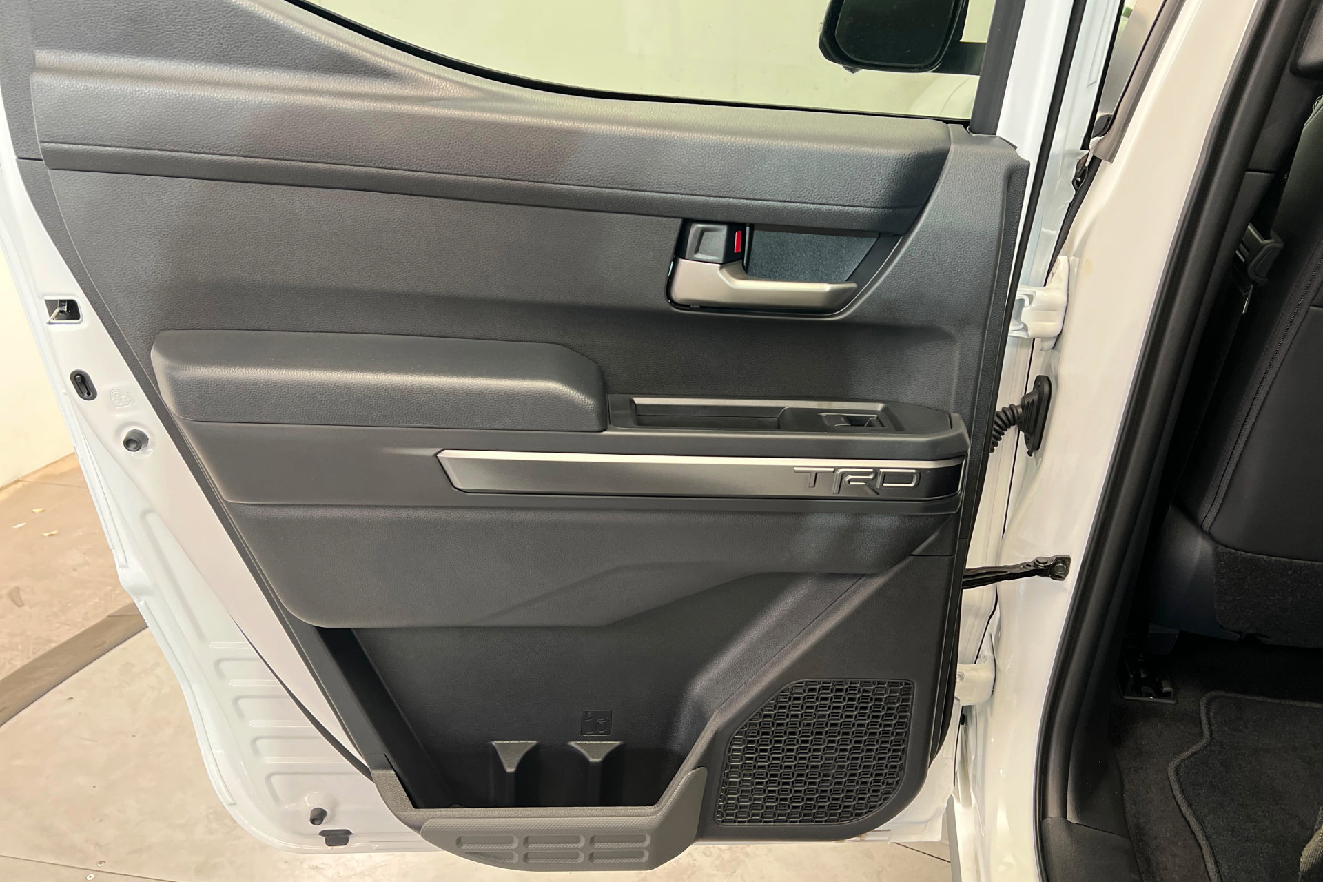 Used 2025 Toyota Tacoma TRD Off-Road w/ TRD Off Road Premium Package AWD/4WD image 18