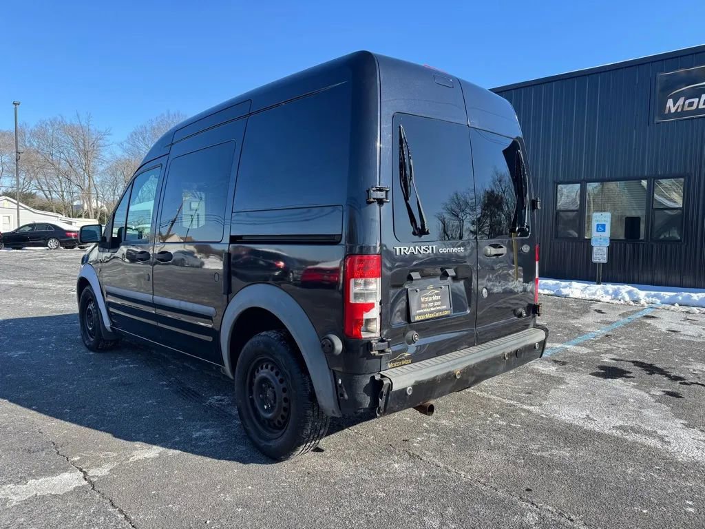 Used 2010 Ford Transit Connect XLT image 2