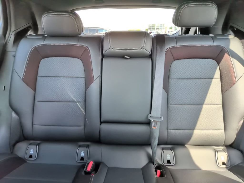 Used 2024 Chevrolet Equinox EV RS FWD image 30